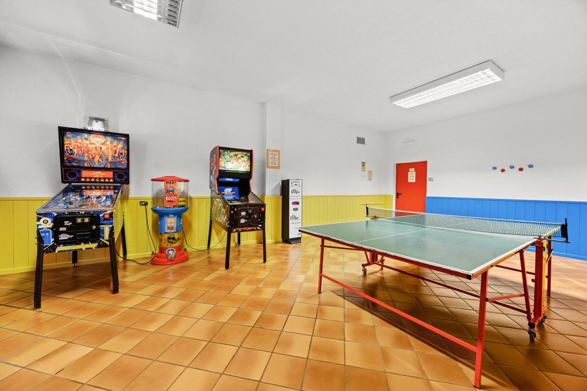 קאבאלס Residence Des Alpes מראה חיצוני תמונה